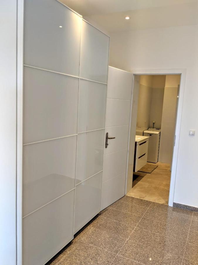 Clearvuehome - Quiet 51 M2 Studio Bratislava Slavin Eksteriør bilde